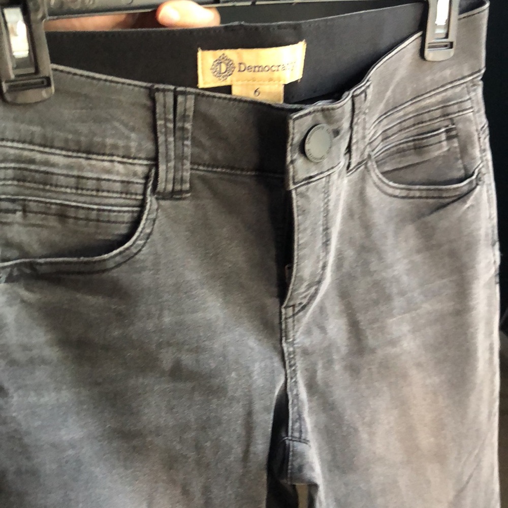 Grey wash skinny jean